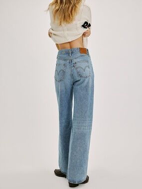 Levi’s Ribcage Wide Leg Jean
